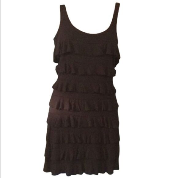 Small black ruffle layered sleeveless dress - Picture 1 of 4